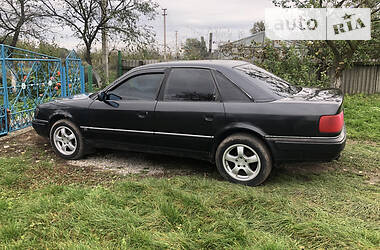 Седан Audi 100 1993 в 