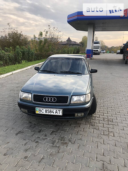 Седан Audi 100 1991 в Луцке