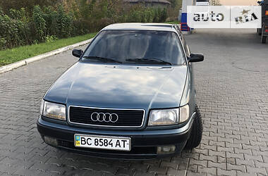 Седан Audi 100 1991 в Луцке