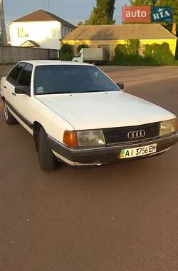 Седан Audi 100 1985 в Борисполе