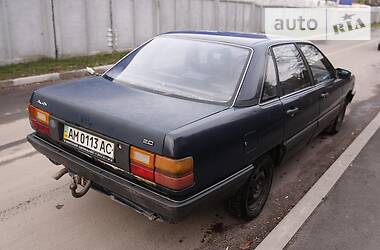 Седан Audi 100 1988 в Житомире