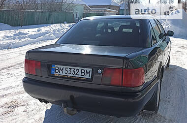 Седан Audi 100 1991 в Глухове