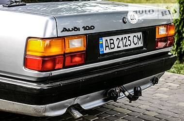 Седан Audi 100 1986 в Виннице