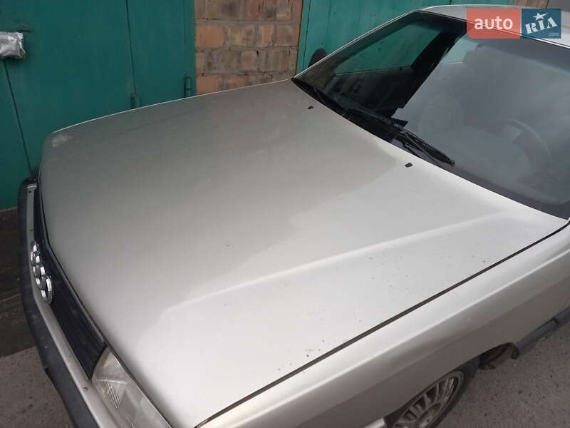 Седан Audi 100 1986 в Києві