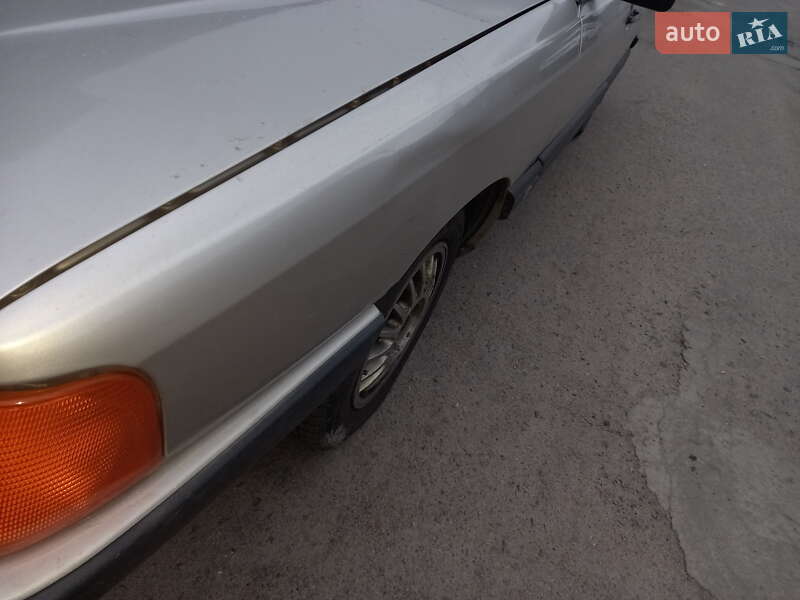 Седан Audi 100 1986 в Києві