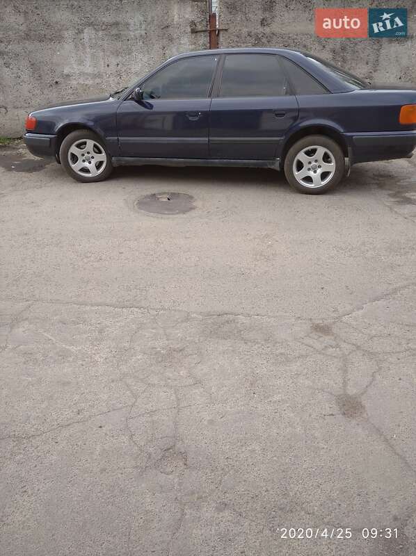 Седан Audi 100 1992 в Ровно
