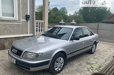 Седан Audi 100 1991 в Чернівцях