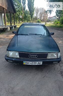 Седан Audi 100 1984 в Глухове