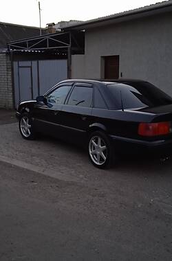 Седан Audi 100 1993 в Харькове