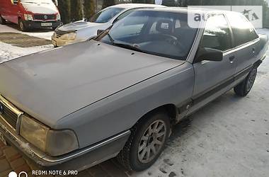 Седан Audi 100 1990 в Камне-Каширском