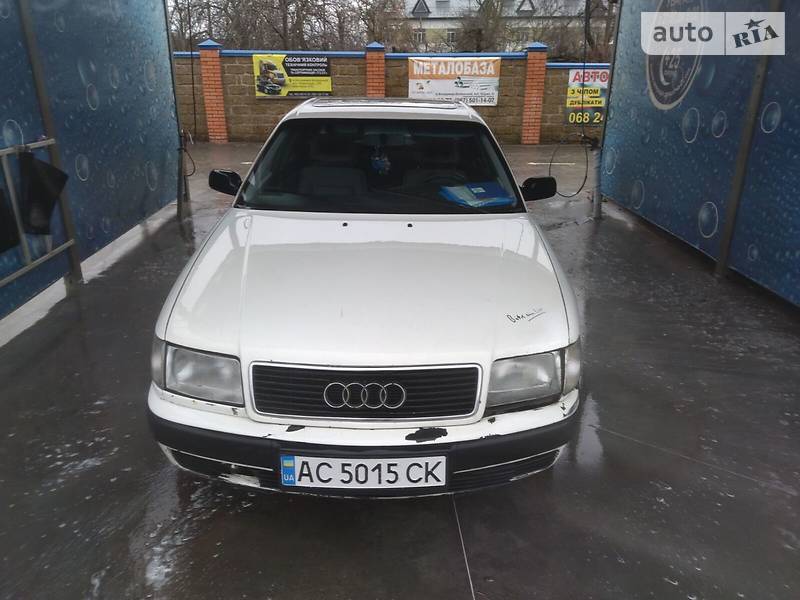 Седан Audi 100 1992 в Владимир-Волынском