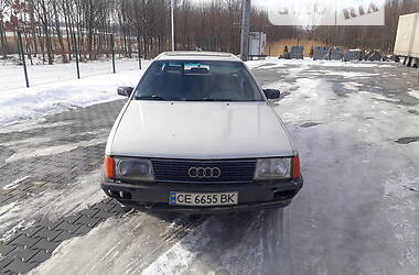 Седан Audi 100 1985 в Черновцах