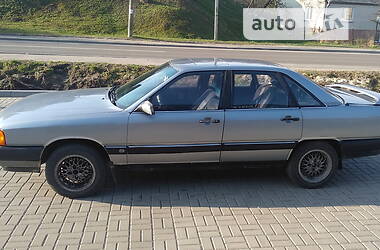 Седан Audi 100 1986 в Горохові