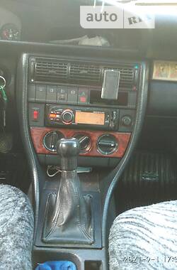 Седан Audi 100 1992 в Млинове