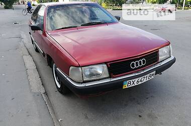 Седан Audi 100 1986 в Славуте