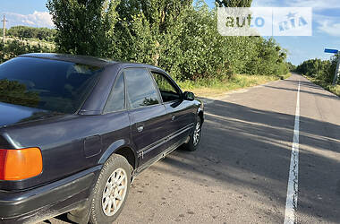 Седан Audi 100 1992 в Заречном