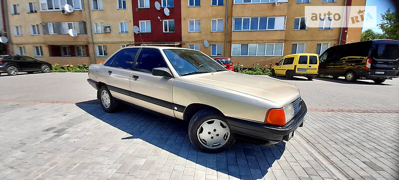 Седан Audi 100 1988 в Шумске фото 16 Седан Audi 100 1988 в Шумске
