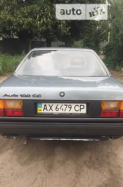 Седан Audi 100 1985 в Харькове