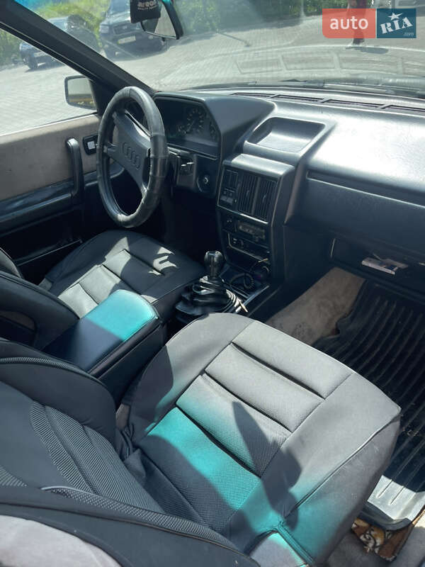 Седан Audi 100 1987 в Львові