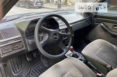 Седан Audi 100 1984 в Чернівцях