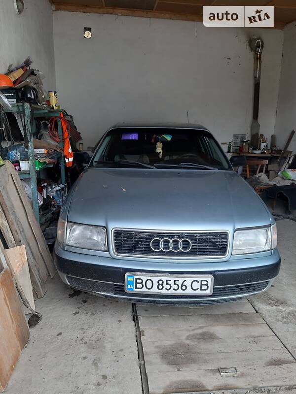 Седан Audi 100 1991 в Чорткове