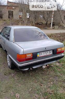 Седан Audi 100 1986 в Хмельницком