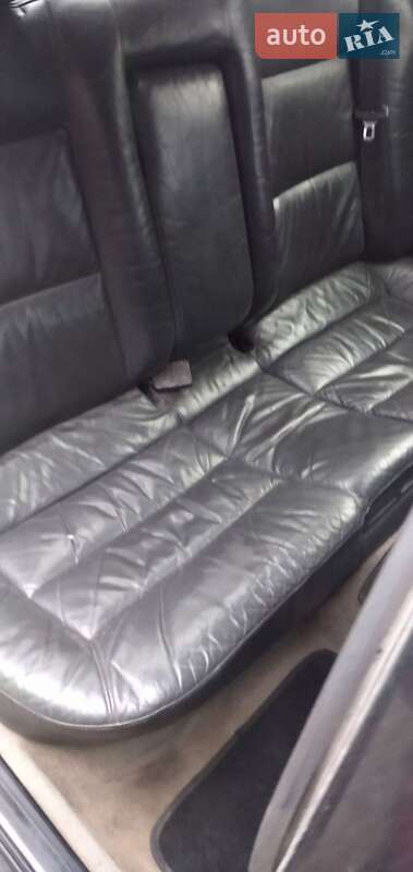 Седан Audi 100 1988 в Борщеве