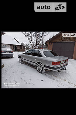 Седан Audi 100 1993 в 