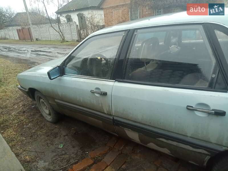 Audi 100, photos from the listing