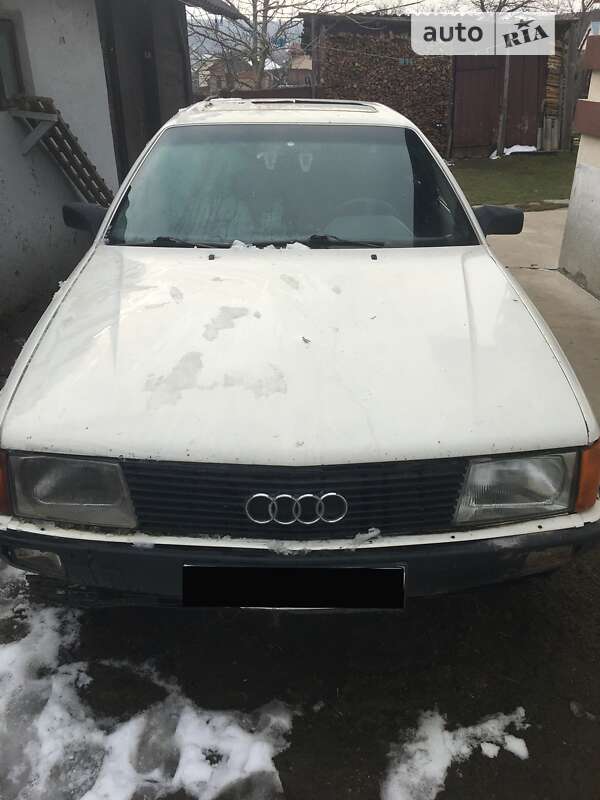 Седан Audi 100 1987 в Бучаче