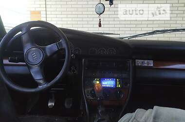 Седан Audi 100 1991 в Томашполе