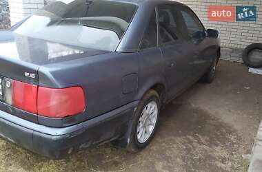 Седан Audi 100 1991 в Томашполе