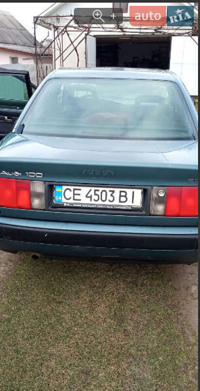 Седан Audi 100 1991 в Вижнице