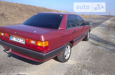 Седан Audi 100 1986 в Рівному