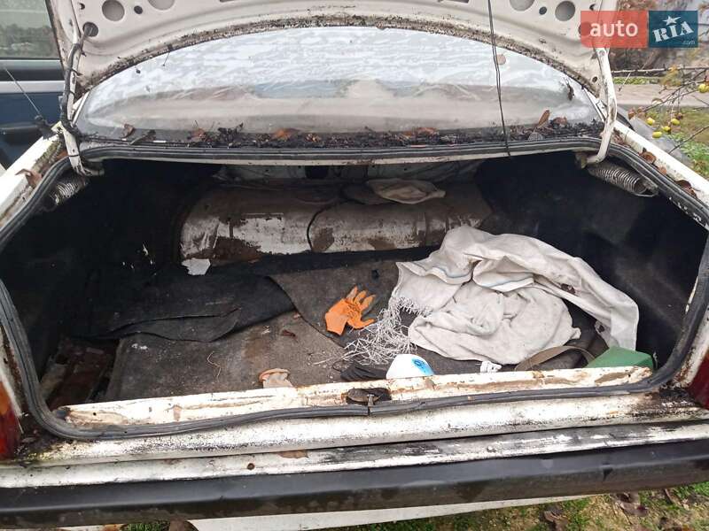 Седан Audi 100 1982 в Тернополе