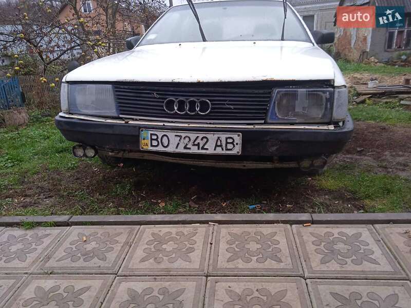 Седан Audi 100 1982 в Тернополе