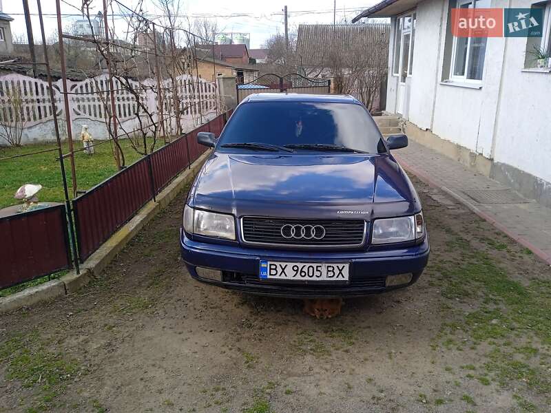 Седан Audi 100 1991 в Деражне