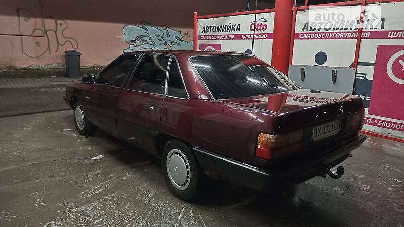 Седан Audi 100 1990 в Хмельницком