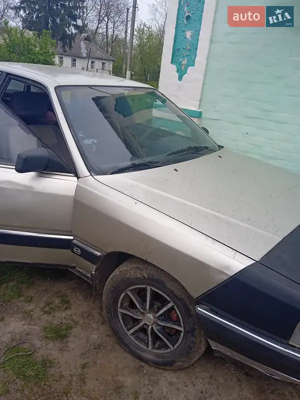 Седан Audi 100 1986 в 