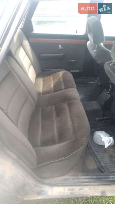 Седан Audi 100 1988 в Луцке фото 2 Седан Audi 100 1988 в Луцке