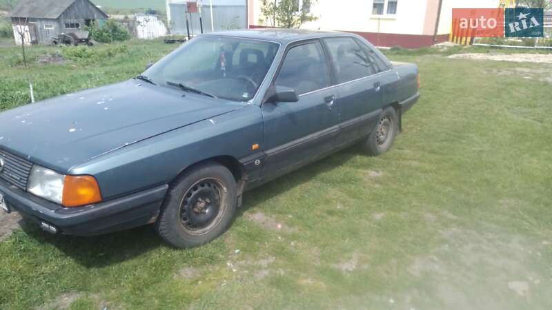 Седан Audi 100 1988 в Луцке фото 5 Седан Audi 100 1988 в Луцке