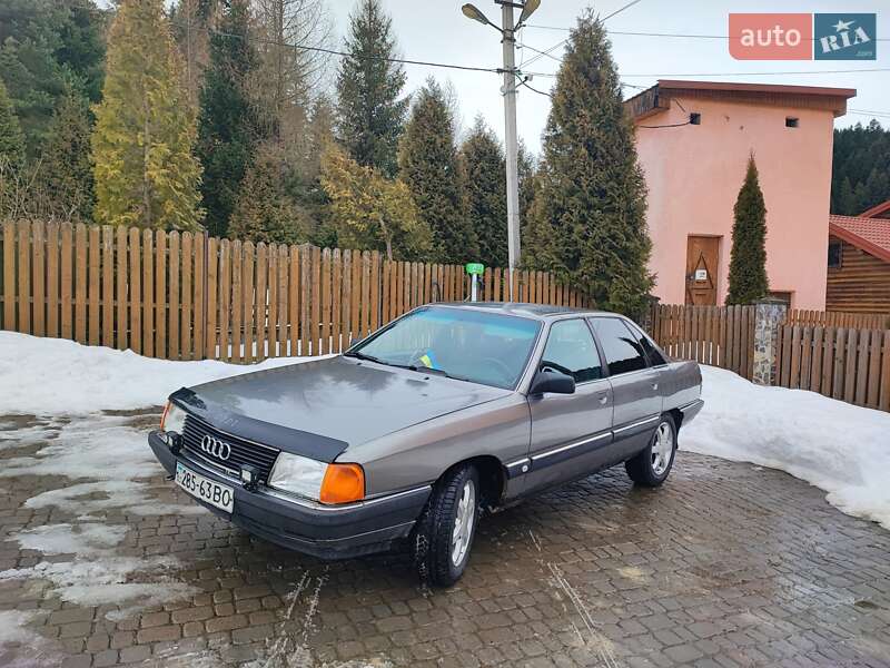 Седан Audi 100 1990 в Турці фото 6 Седан Audi 100 1990 в Турці