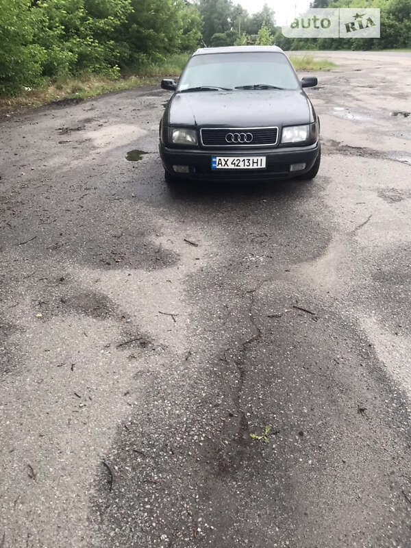 Седан Audi 100 1992 в Краснограде