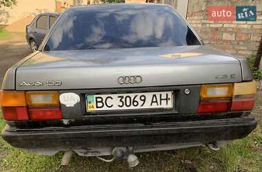 Седан Audi 100 1989 в Самборе