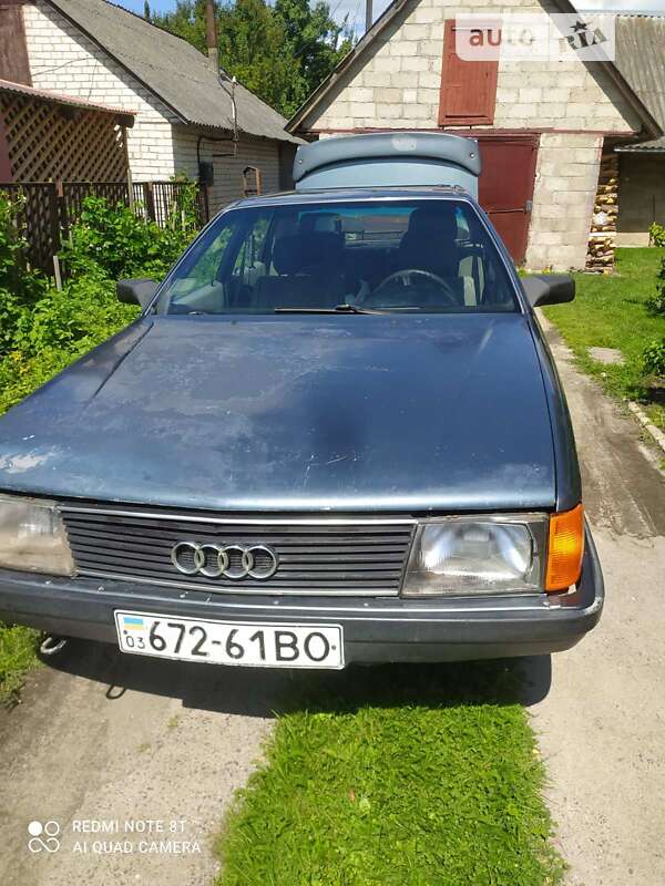 Седан Audi 100 1988 в Ратным