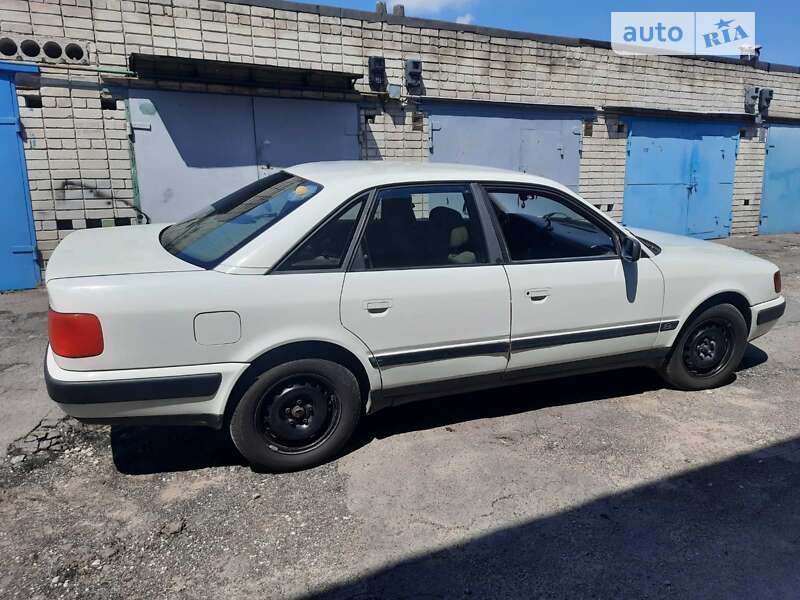 Седан Audi 100 1991 в Днепре