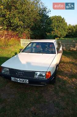 Седан Audi 100 1988 в Киеве