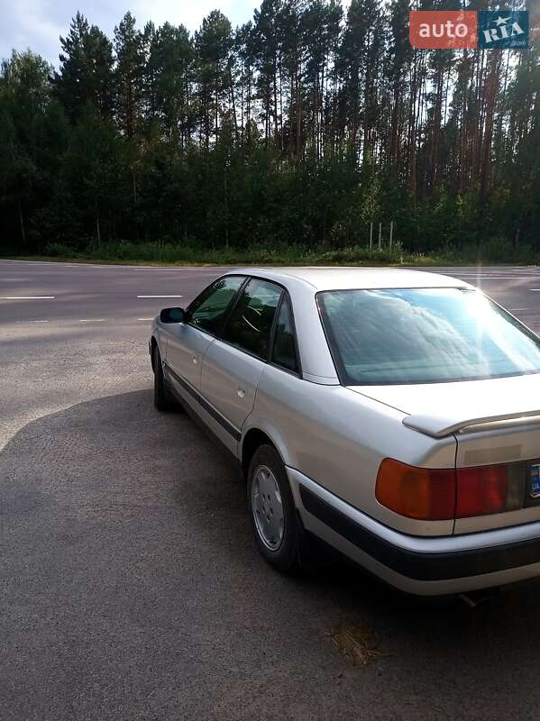 Седан Audi 100 1992 в Рокитному фото 4 Седан Audi 100 1992 в Рокитному