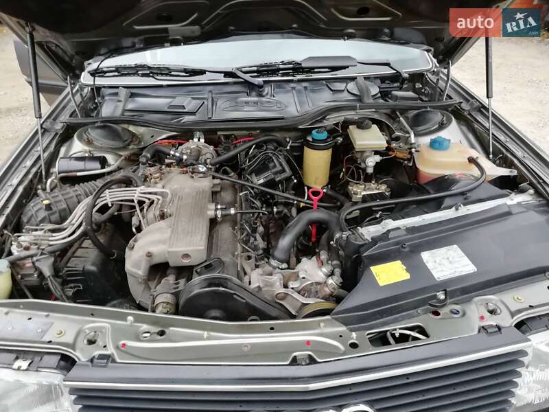 Седан Audi 100 1988 в Дніпрі