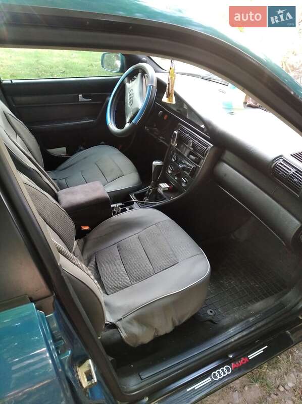 Седан Audi 100 1995 в Чорткові